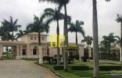 Imagem: A casa em condomínio possui 4 Dormitórios, 5 Banheiros, 4