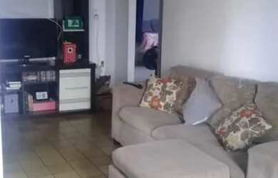 Imagem 6: Casa ampla com potencial para retorno financeiro e garagem com 10 vagas...