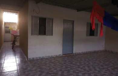 Imagem 5: Casa sozinha no lote