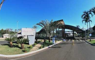 Imagem: A casa em condomínio possui 3 Dormitórios, 4 Banheiros, 2