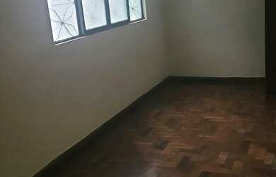 Imagem: A casa e possui 3 Dormitórios, Suítes, 4 Banheiros, 2 Vagas