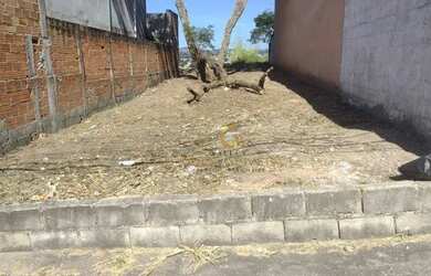 Imagem: O terreno possui 132m² de Área e está localizado em Jardim