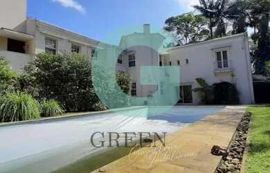 Imagem: A casa em condomínio possui 5 Dormitórios, 5 Banheiros, 5