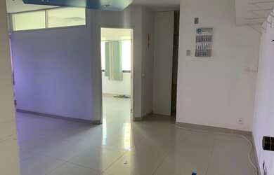 Imagem: O depósito possui 1 Vaga na garagem, 49m² de Área e está