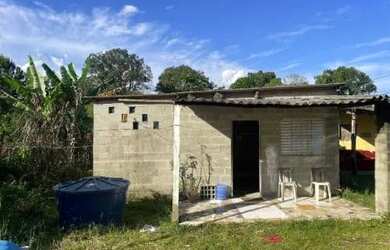 Imagem 2: Casa a venda na praia com 1 dormitório em Itanhaém/SP por R$ 55 mil