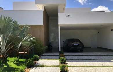 Imagem: A casa em condomínio possui 3 Dormitórios, 5 Banheiros, 4