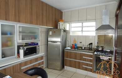 Imagem: A casa possui 2 Dormitórios, 1 Banheiro, 1 Vaga na garagem