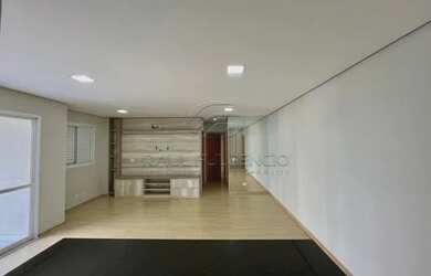 Imagem: O apartamento possui 2 Dormitórios, 2 Banheiros, 2 Vagas na