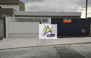 Imagem: A casa possui 3 Dormitórios, 1 Banheiro, 2 Vagas na garagem