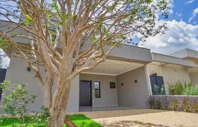 Imagem: A casa em condomínio possui 3 Dormitórios, 5 Banheiros, 2