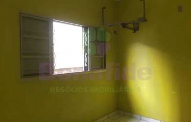 Imagem: A casa possui 3 Banheiros, 256m² de Área e está localizado