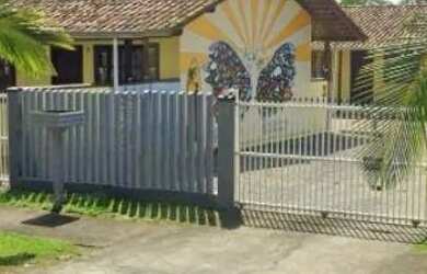 Imagem 3: Aqui aqui casa muito pertinho praia