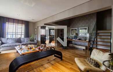 Imagem: O apartamento possui 4 Dormitórios, 4 Banheiros, 5 Vagas na