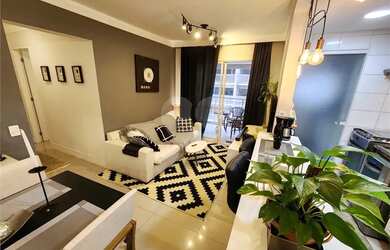 Imagem: O apartamento possui 2 Dormitórios, 2 Banheiros, 1 Vaga na