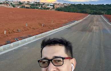 Imagem: O terreno possui 180m² de Área e está localizado em Centro