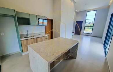 Imagem: A casa em condomínio possui 3 Dormitórios, 4 Banheiros, 2