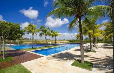 Imagem: O terreno possui 450m² de Área e está localizado em Barra