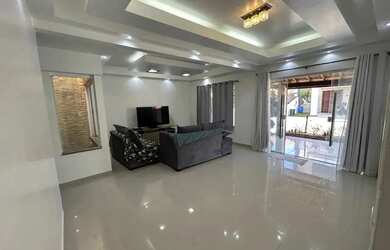 Imagem: A casa em condomínio possui 2 Dormitórios, 3 Banheiros, 2