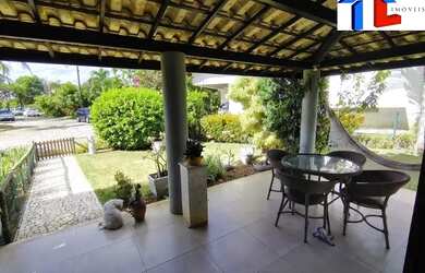 Imagem: VENDO casa duplex 210m², Buraquinho, 5/4 e 5 suítes, 1 sala