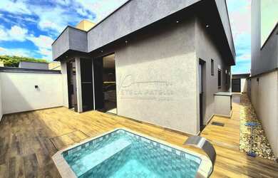 Imagem: A casa em condomínio à venda possui 3 Dormitórios, 4 Banheiros