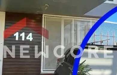 Imagem: A casa possui 3 Dormitórios, 3 Banheiros, 2 Vagas na garagem