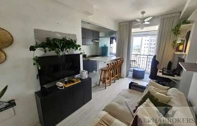 Imagem: O apartamento possui 1 Dormitório, 1 Banheiro, 1 Vaga na garagem