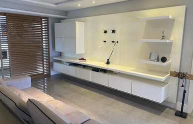 Imagem: O apartamento possui 5 Dormitórios, 5 Banheiros, 4 Vagas na