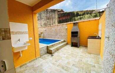 Imagem: A casa possui 2 Dormitórios, 2 Banheiros e está localizado