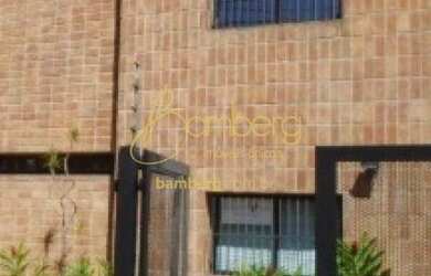 Imagem: A casa possui 5 Dormitórios, 3 Banheiros, 3 Vagas na garagem