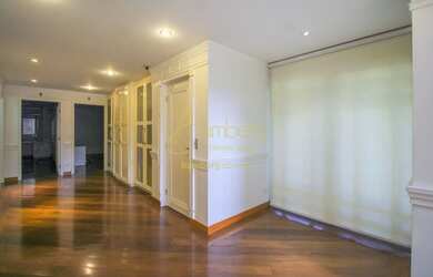 Imagem 16: Maravilhoso sobrado. Piscina, Churrasqueira, Ar-condicionadoe617m² de...