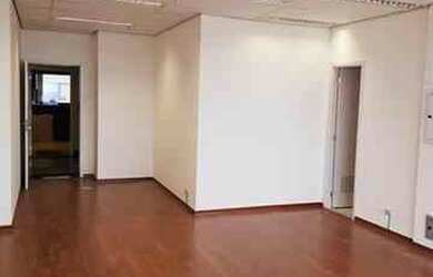 Imagem: O depósito possui 2 Vagas na garagem, 56m² de Área e está