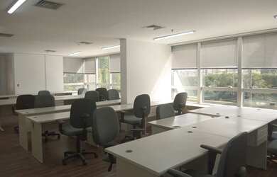 Imagem: O depósito possui 160m² de Área e está localizado em Pinheiros