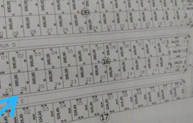 Imagem: O terreno possui 300m² de Área e está localizado em Loteamento