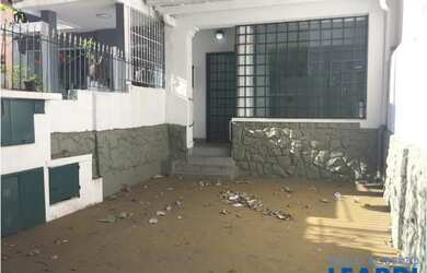 Imagem: O depósito possui 1 Vaga na garagem, 120m² de Área e está
