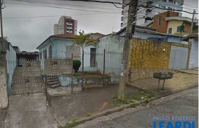 Imagem: O terreno possui 400m² de Área e está localizado em Vila