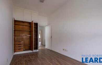 Imagem 10: SOBRADO - PINHEIROS - SP. Churrasqueira, Ar-condicionado, Área de serviçoe250m²...