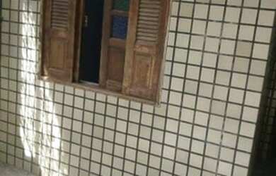 Imagem 6: VENDO UMA CASA. Varanda, 35m² de Área, 2 Banheirose3 Dormitórios