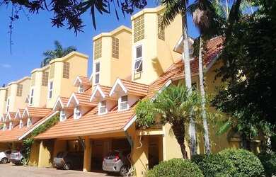 Imagem: A casa em condomínio possui 3 Dormitórios, 4 Banheiros, 2