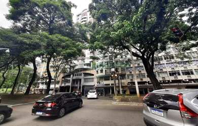 Imagem: O apartamento possui 4 Dormitórios, 3 Banheiros, 1 Vaga na