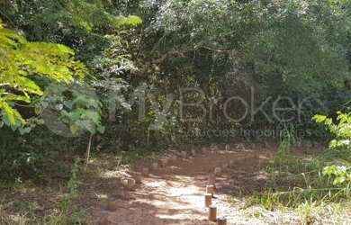 Imagem: O terreno possui 300m² de Área e Imóvel novo e está localizado