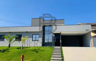 Imagem: A casa em condomínio possui 3 Dormitórios, 4 Banheiros, 4