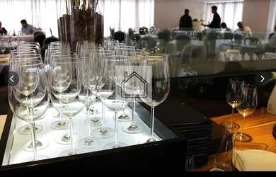 Imagem 5: Ponto comercial/Loja/Box para aluguel tem 368 metros quadrados