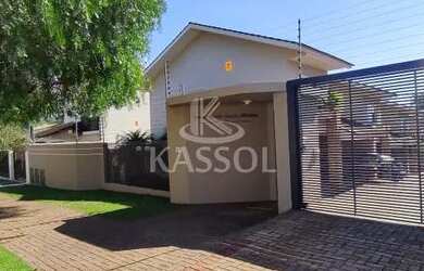 Imagem: A casa possui 2 Dormitórios, 2 Banheiros, 1 Vaga na garagem