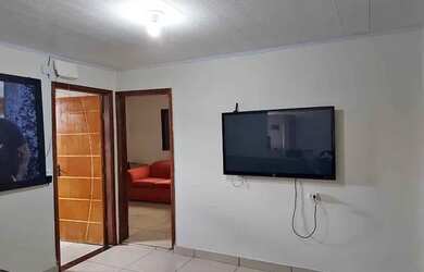 Imagem: A casa possui 2 Dormitórios, 1 Banheiro, 1 Vaga na garagem