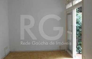 Imagem 2: Apartamento de 2 (dois) dormitórios na rua Santo Antônio, muito bem localizado, ficando a