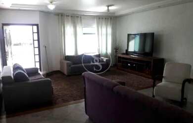 Imagem: A casa possui 4 Dormitórios, 5 Banheiros, 5 Vagas na garagem