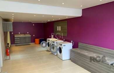 Imagem 4: Apartamento 1 dormitório, 1 banheiro, 2 vagas de garagem no Bairro Independência em Porto