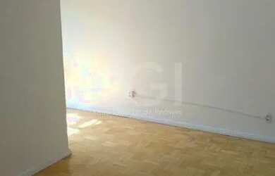 Imagem 7: Apartamento de 2 (dois) dormitórios na rua Santo Antônio, muito bem localizado, ficando a