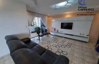 Imagem: A casa possui 4 Dormitórios, 5 Banheiros, 5 Vagas na garagem