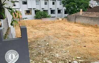 Imagem: O terreno possui 300m² de Área e está localizado em Velha